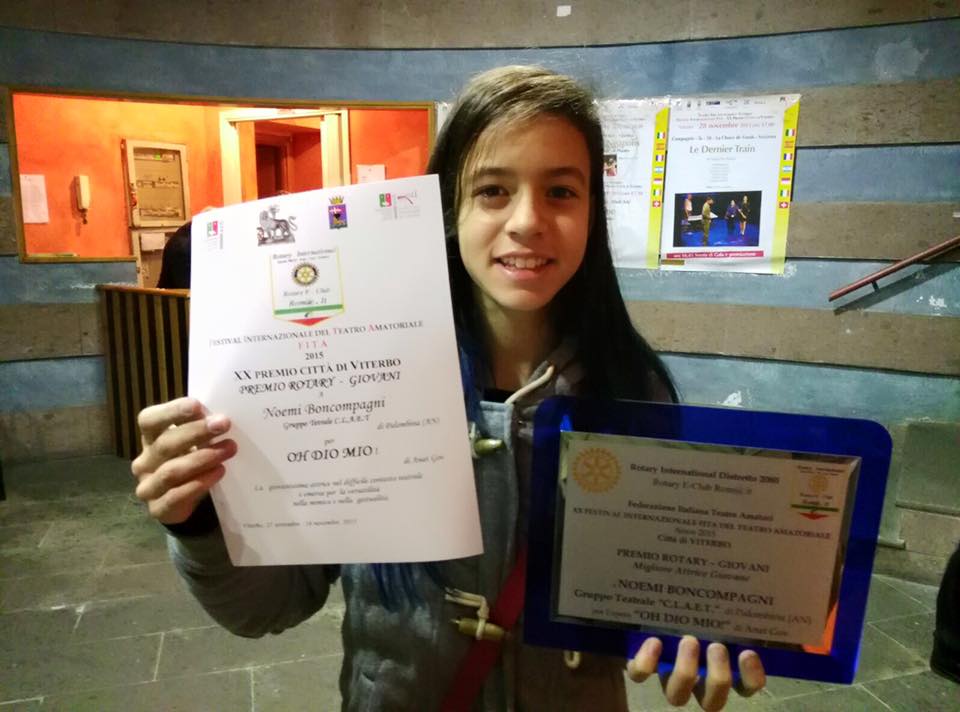 Premio miglior attrice giovane (premio Rotary) al XX Festival internazionale città di Viterbo (Oh Dio mio!)