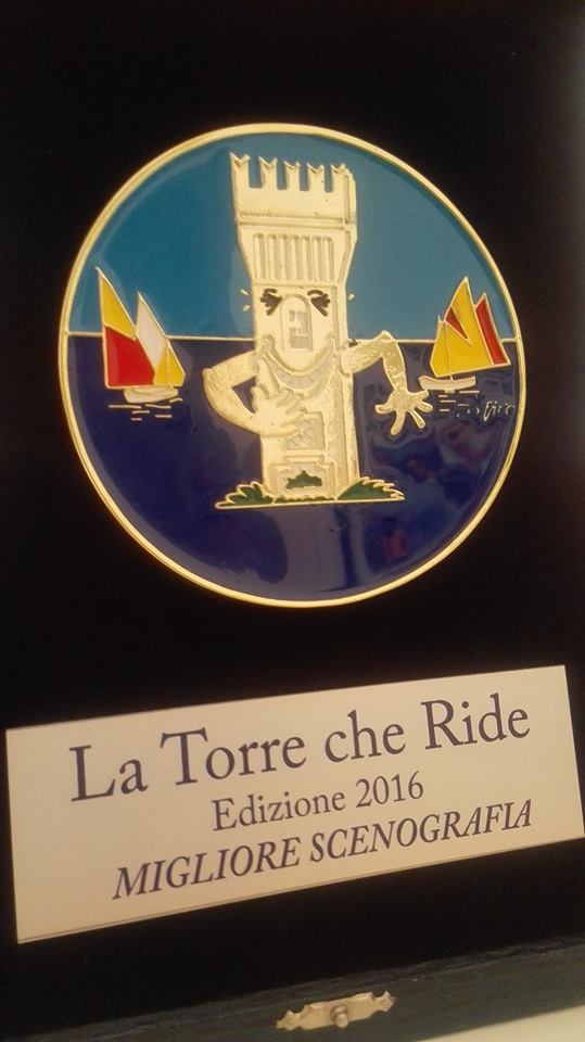 Premio miglior scenografia alla V edizione de “La torre che ride” di Porto Potenza Picena (MC) (Oh Dio mio!)