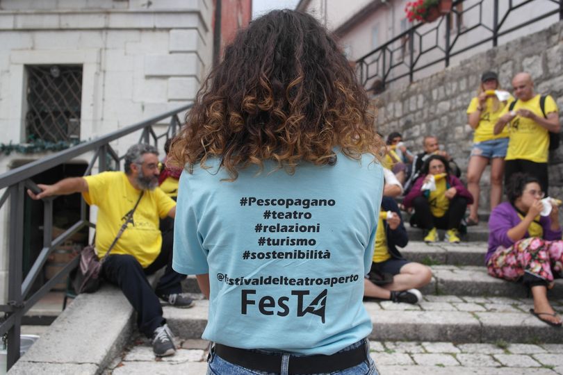 Festival del teatro aperto 2022 a Pescopagano. Un trip teatrale